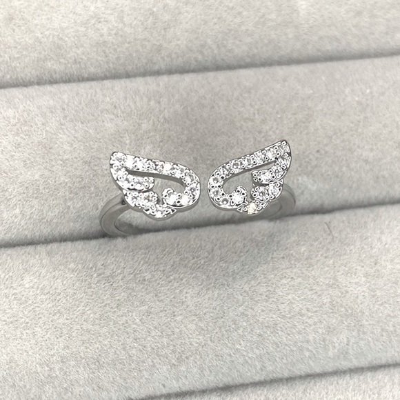 New Dainty Angel Wings Adjustable Ring Pavé - Picture 2 of 7